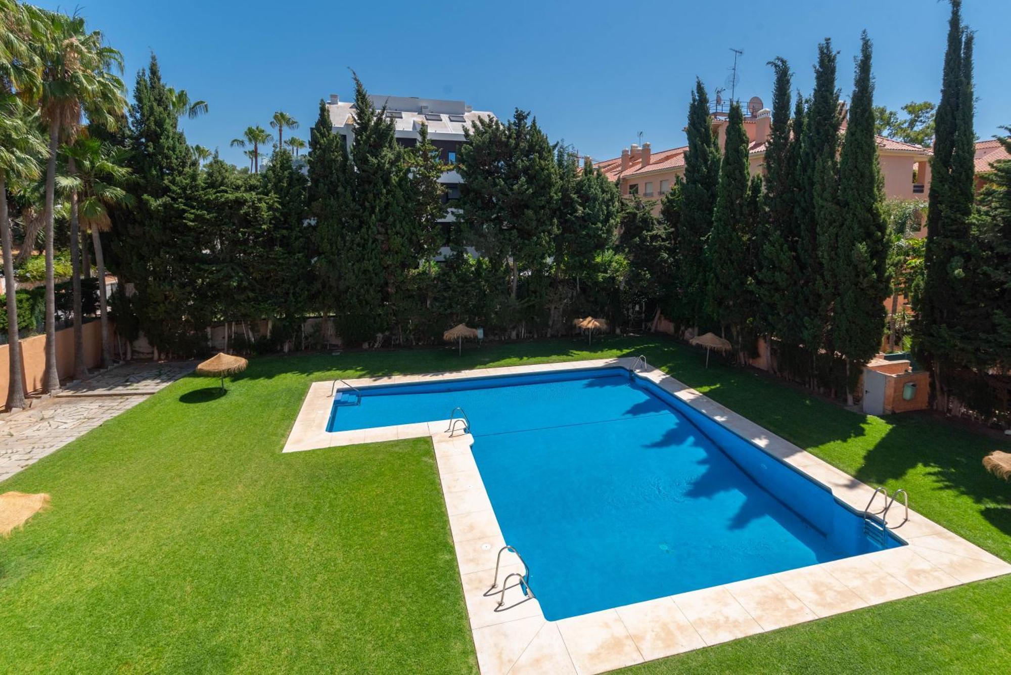 Cabopino Duplex, Swimming Pool, Beach 5Min Away, Chill Out Terrace And High-Speed Wifi Marbella Esterno foto